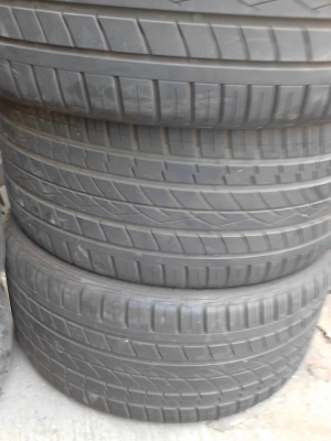 CROSS CONTACT 295/35R21  มีชุด 4 เส้น TEL.081-427-3941