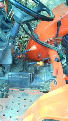 รถไถ KUBOTA L2605 dt ขับ 4Wd อุปกรณ์แถมฟรี มีใบดันหน้า จอบหมุน ตัดหญ้า และผาน ๓ ลดราคาพิเศษเหลือ 165,000 บาท.