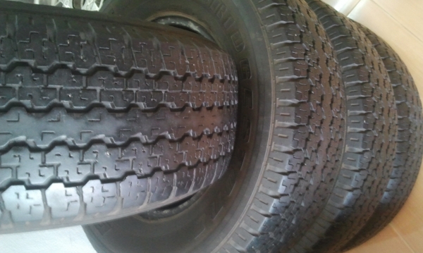 DUNLOP 245-75-16 ดอกดีชุดละ2500