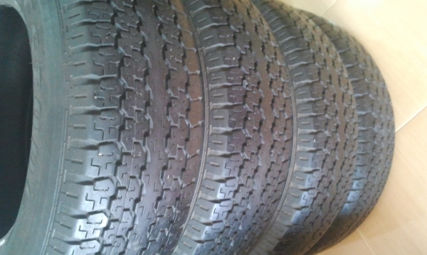 DUNLOP 245-75-16 ดอกดีชุดละ2500