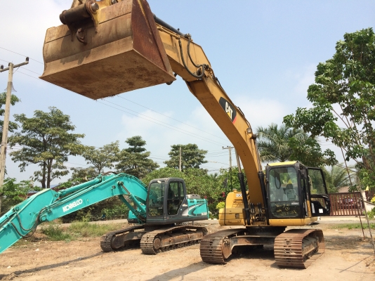 ปรับลดลง 3,000,000 ขาย CAT320D-E เก่าญี่ปุ่นไม่เคยใช้งานในไทย กระบอกดำ มีลายหัวเจาะ เจ้าของขายเอง พร้อมใช้งานรถสวยมาก 094-426-7888 จะเด็ด