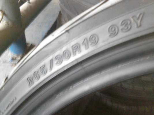 265/30R19 YOKOHAMA ยางแก้มเตี้ย สวยสไตล์ YOKO มีคู่ TEL.081-427-3941 265/30R19 YOKOHAMA ยางแก้มเตี้ย สวยสไตล์ YOKO มีคู่ TEL.081-427-3941