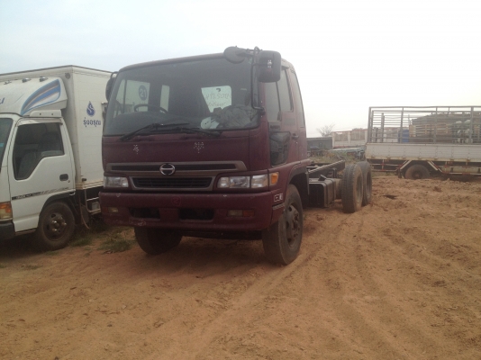 กำลังเก็บงานครับ HINO สิงห์ไฮเทค เครื่อง EM100  210 แรงม้าระบบน้ำมัน ช่วงกระบะ 6 เมตร เครื่องแน่นครับพร้อมเล่มครับ