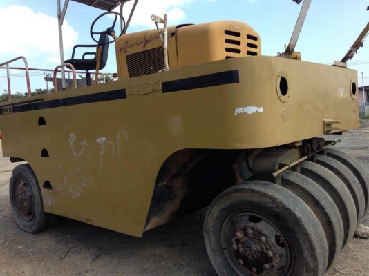 ขายด่วน!!!รถบด KR15 รถสวย เล่มทะเบียน พร้อมใช้ค่ะ