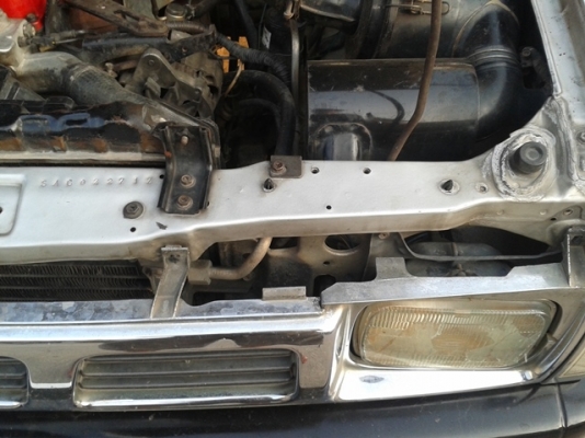 นิสสัน บิ๊กเอ็ม แค็ป ปี95พวงมาลัยเพาว์เวอร์ ล้อแม็ก