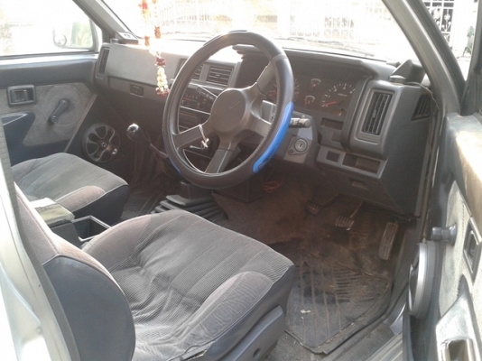 นิสสัน บิ๊กเอ็ม แค็ป ปี95พวงมาลัยเพาว์เวอร์ ล้อแม็ก