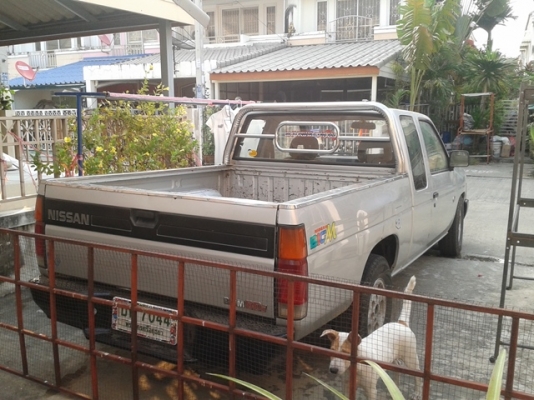 นิสสัน บิ๊กเอ็ม แค็ป ปี95พวงมาลัยเพาว์เวอร์ ล้อแม็ก