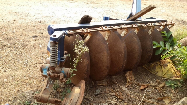 FORD 6600 T5 D4NNเสื้อเรียบ ไอดีกลม หาง7CMT ใบดัน เอกสารอินวอย FORD 6600 T5 D4NNเสื้อเรียบ ไอดีกลม หาง7CMT ใบดัน เอกสารอินวอย