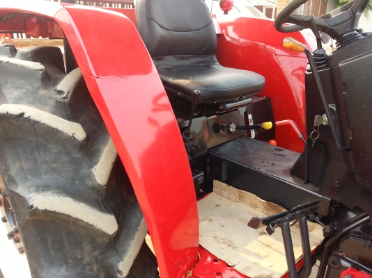 ยันร์ม่า EF453 T สภาพดี พร้อมใบมีดดันหน้า  รถสวย พร้อมใช้ ปี 2552