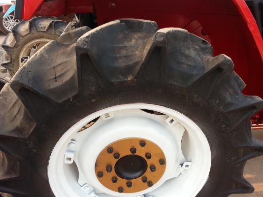 ยันร์ม่า EF453 T สภาพดี พร้อมใบมีดดันหน้า  รถสวย พร้อมใช้ ปี 2552