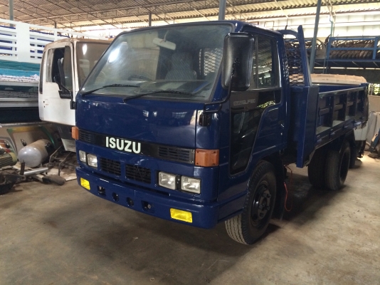 ขาย6ล้อดั๊ม อีซูซุ NKR ดั๊ม3คิว สภาพดี พร้อมใชังาน ขายถูกๆ ไม่มีทะเบียน ขาย6ล้อดั๊ม อีซูซุ NKR ดั๊ม3คิว สภาพดี พร้อมใชังาน ขายถูกๆ ไม่มีทะเบียน