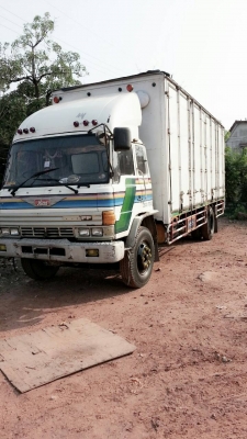 ขายครับFF177รถห้าง ตู้10บาน ยาว7.30เมตร ตามสภาพเลยครับ