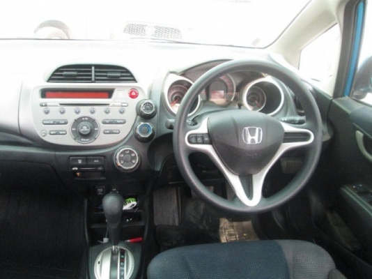 ขาย Honda Jazz ปี2013 รถบ้าน ไม่แต่ง ไม่ชน