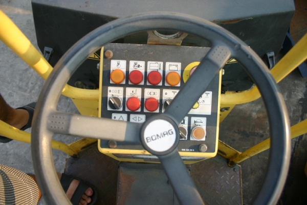 ขาย รถบดเล็ก BOMAG BW90AD-2 เก่านอก สวยๆเดิมๆ 380,000 TEL : 087-0339334 (อ็อฟ) ขาย รถบดเล็ก BOMAG BW90AD-2 เก่านอก สวยๆเดิมๆ 380,000 TEL : 087-0339334 (อ็อฟ)