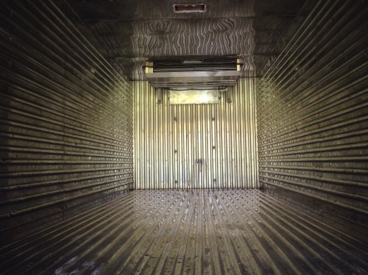 ขายกะบะตู้ทำความเย็นติดรถ ยาว5.50เมตรครับ/ลดกันไปเลย80000ครับไม่ต้องต่อนะครับ