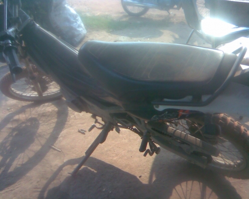 อากีรา rr