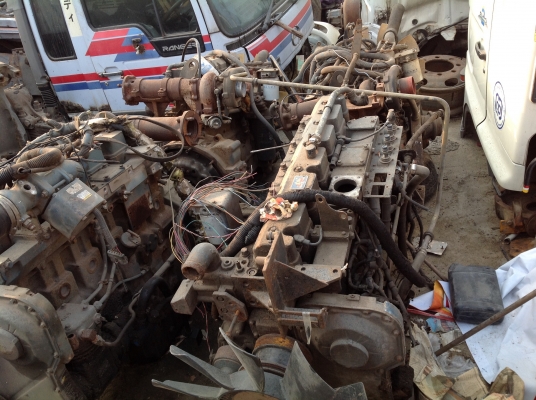 ขายเครื่องยนต์ ก๊าซ NGV ยี่ห้อเซี่ยงไฮ้ /เหว่ยฉาย 6 สูบ