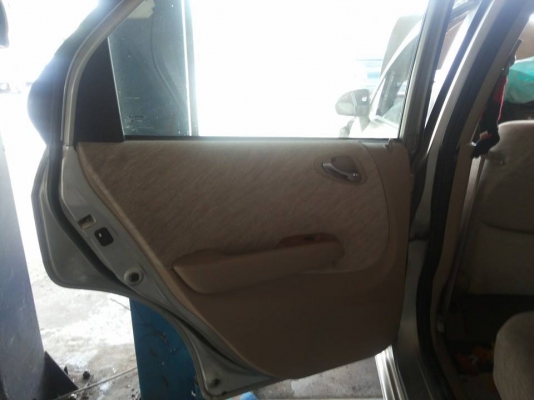 ขายครับประตูพร้อมอุปกรณ์4บานสวยๆครับ