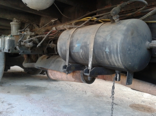 สิบล้อสองเพลาอีโน่220แรงม้า  แม่+ลูก  เล่มพร้อม  พร้อมใช้งาน