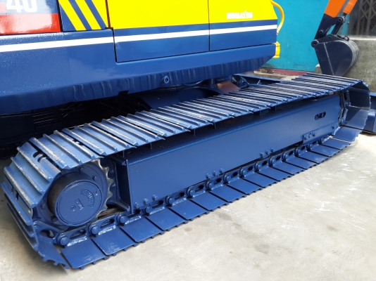 ขาย รถขุด KOMATSU รุ่น PC40-5- แทร็กเหล็ก มือสองญี่ปุ่น