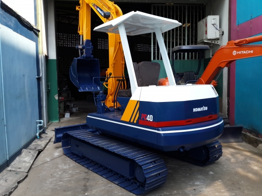 ขาย รถขุด KOMATSU รุ่น PC40-5- แทร็กเหล็ก มือสองญี่ปุ่น