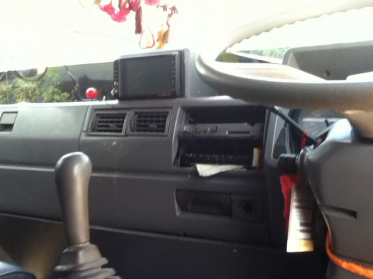 รถรับจ้างขนส่งสินค้า หกล้อ HINO กระบะคอกสูง  ยาว 5.5 ม.