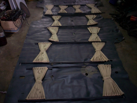 ชุดผ้าม่านรถตู้โตโยต้าคอมมูเตอร์(ไอ้โม่ง)รอบคันทั้งชุดสีครีมพร้อมรางคู่ ถอดออกจะเปลี่ยนสีใหม่ครับ0890671028