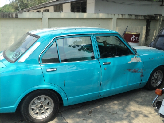 ขายโตโยต้าอารที81น้องชายไม่ได้ใช้จอดใว้ทะเบียนพร้อมขาย20000งดต่อนะครับ