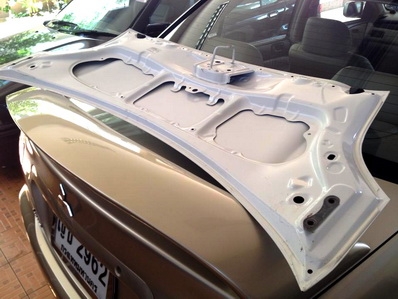 ฝากระโปรงหลัง TOYOTA YARIS 06-12 ของแท้ห้าง สีขาวครับ สภาพสวย ฝากระโปรงหลัง TOYOTA YARIS 06-12 ของแท้ห้าง สีขาวครับ สภาพสวย