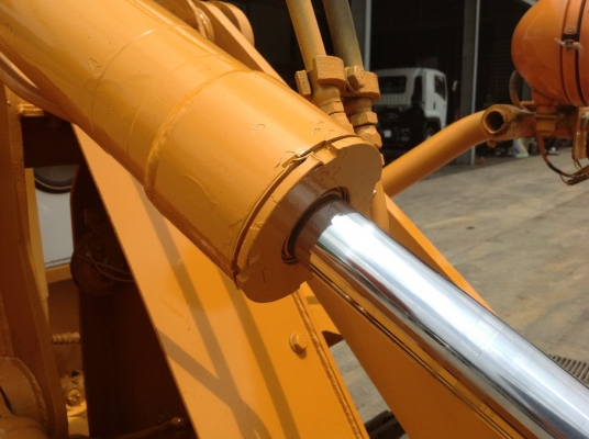 รถตักล้อยางเอวอ่อน Komatsu 507 เก่าญี่ปุ่น