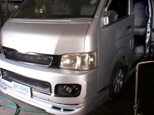 ชุดแต่งสเกิ๊ตรอบคัน4ชิ้น รถตู้คอมูเตอร์(ปี๊บ)สีบรอนเงิน 2500บาท 0890671028