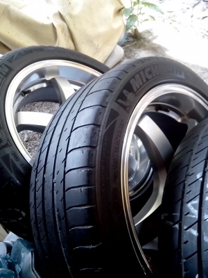 ขายแม็กเลนโซ่โปรเจ็กดีขอบ17ครบชุด+ยางมิชลินยังไม่ใด้ขายนะครับ