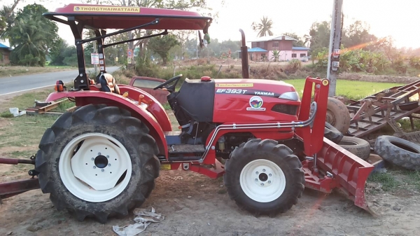 **55,000 บ.ต่อรองเงินดาวน์**ขายดาวน์ เปลี่ยนสัญญา รถไถ2เพลา YANMAR EF393T 4WD 39แรง เครื่องยนต์ไดเร็คอินเจ็คชั่น 3 สูบ 4 จังหวะ ระบายความร้อนด้วยน้ำ 39 แรงม้า ประหยัดน้ำมัน เผาไหม้หมดจด 8เกียร์เดินหน้า8เกียรืถอยหลัง ขับ 2WD/4WDเก่งงานหล่ม สภาพใหม่กริ๊ป ใช