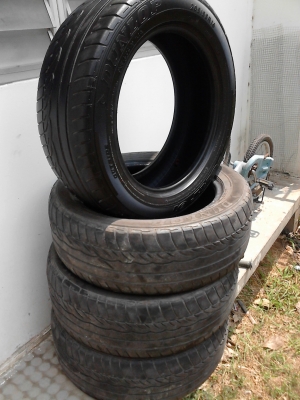 ลดราคา จาก 2500 เหลือ 1500 บาท 205/55R16 DUNLOP SP SPORT 01 TEL.081-427-3941 ลดราคา จาก 2500 เหลือ 1500 บาท 205/55R16 DUNLOP SP SPORT 01 TEL.081-427-3941