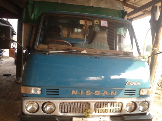 ขาย6 ล้อนิสสันคาบอน วางเครื่อง isuzu 100 แรง ขาย6 ล้อนิสสันคาบอน วางเครื่อง isuzu 100 แรง