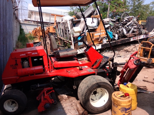 ขายรถตัดหญ้า ตัดกรีน สนาม JACOBSEN LF-100 4WD เครื่องดีเซล 3 สูบ 5 แก็งค์ ราคา 190,000 บาท