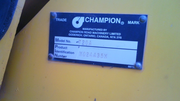 รถเกรด CHAMPION 720 SERIES 3 รถสวยเนี๊ยบ มีทะเบียนครบ ชอบราคาเท่าไรต่อรองกันได้ครับ