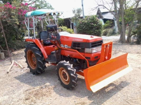 ขายรถแทรคเตอร์