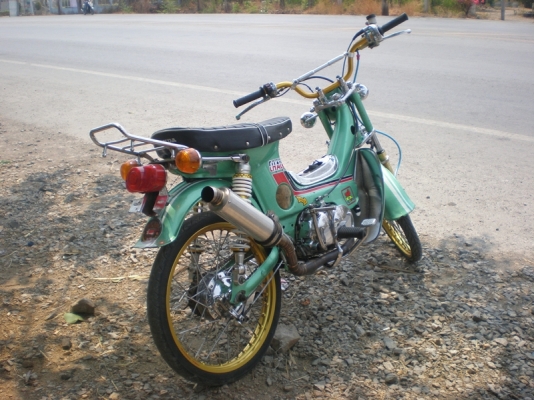 ขาย ชาลี สีเขียว เครื่องเวฟฝาไนท์ สภาพดี ขี่มันส์ สนใจโทรมาคุยกันได้ครับ 086-8063966 โอ๋ ลพบุรี