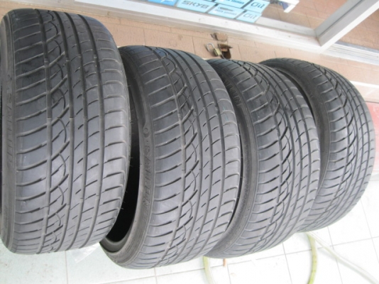 ขายยาง 225-40-18 ปี11 สวยๆ ชุด 5000