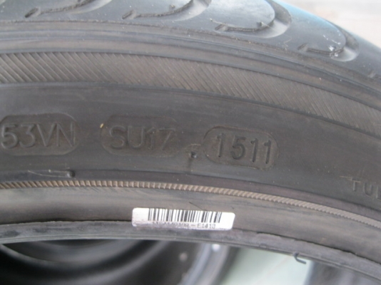 ขายยาง 225-40-18 ปี11 สวยๆ ชุด 5000 ขายยาง 225-40-18 ปี11 สวยๆ ชุด 5000