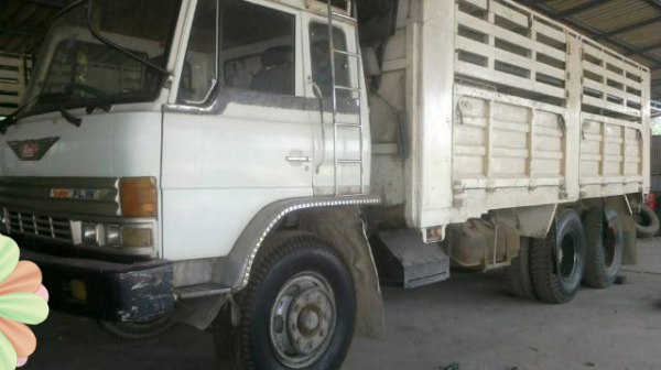 ขายรถบรรทุกสิบล้อ HINO F18 เครื่องเดิม HO7C 185 แรง 1 เพลารถล่อง กระบะไม่ดัมพ์ เกียร์เดิม