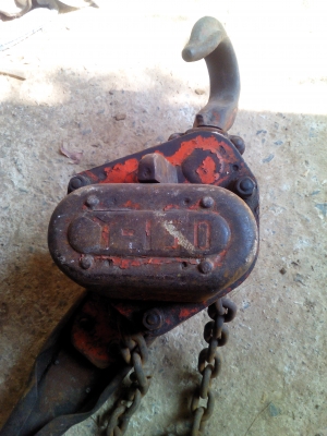 รอกโซ่คันโยกตราช้าง1.5ตันสภาพพร้อมใช้