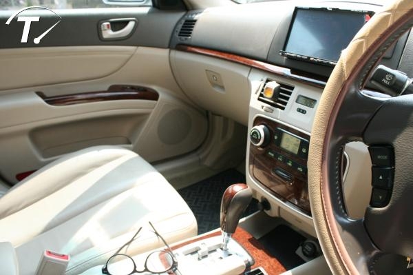 HYUNDAI SONATA 2.0 EL ปี 2008 เกียร์ออโต้ สีบรอนซ์เงิน ABS+AIRBAG คู่