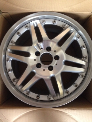 ขายแม็กซ์บราบัสแท้ หน้า 8 นิ้ว หลัง 9 นิ้ว ขอบ 18 พร้อมยางใหม่ 245/45/18