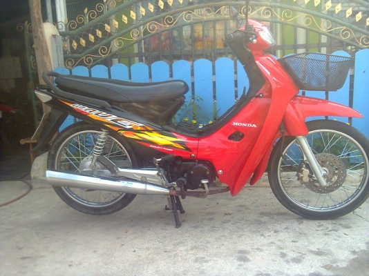 เวฟ 100 สามคัน กับมีโอ 115   มีหลายราคาไม่แพง