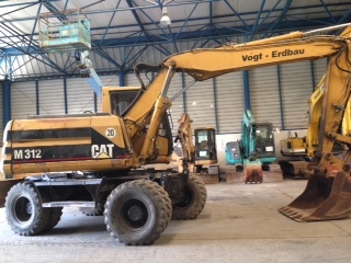 รถขุด Caterpillar M312 #6TL00484 นำเข้าจากยุโรป รถจอดที่โกดังเราในไทยแล้วค่ะ