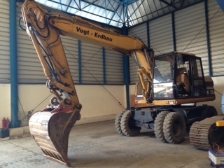 รถขุด Caterpillar M312 #6TL00484 นำเข้าจากยุโรป รถจอดที่โกดังเราในไทยแล้วค่ะ