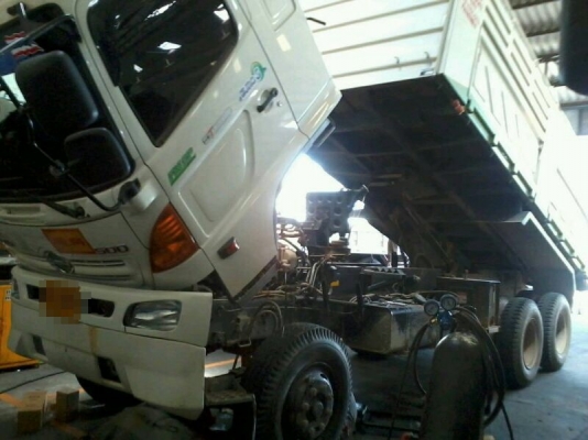 รถฮีโน่ 10  ล้อดั้ม 380 แรงม้า ปี 55  ( ขายแม่ , ลูก )  ,  ( รถวิ่ง 9x,xxx กว่า กม. )  สนใจติดต่อ 081 - 6079515