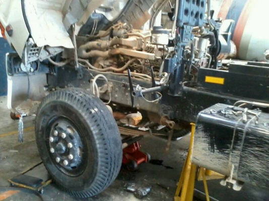 รถฮีโน่ 10  ล้อดั้ม 380 แรงม้า ปี 55  ( ขายแม่ , ลูก )  ,  ( รถวิ่ง 9x,xxx กว่า กม. )  สนใจติดต่อ 081 - 6079515